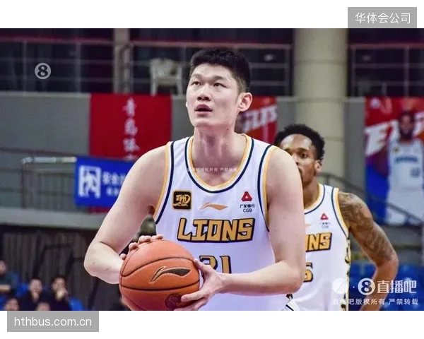 胡金秋延续了其在进攻端的稳定高效表现，仍是浙江广厦内线最可靠的得分点。